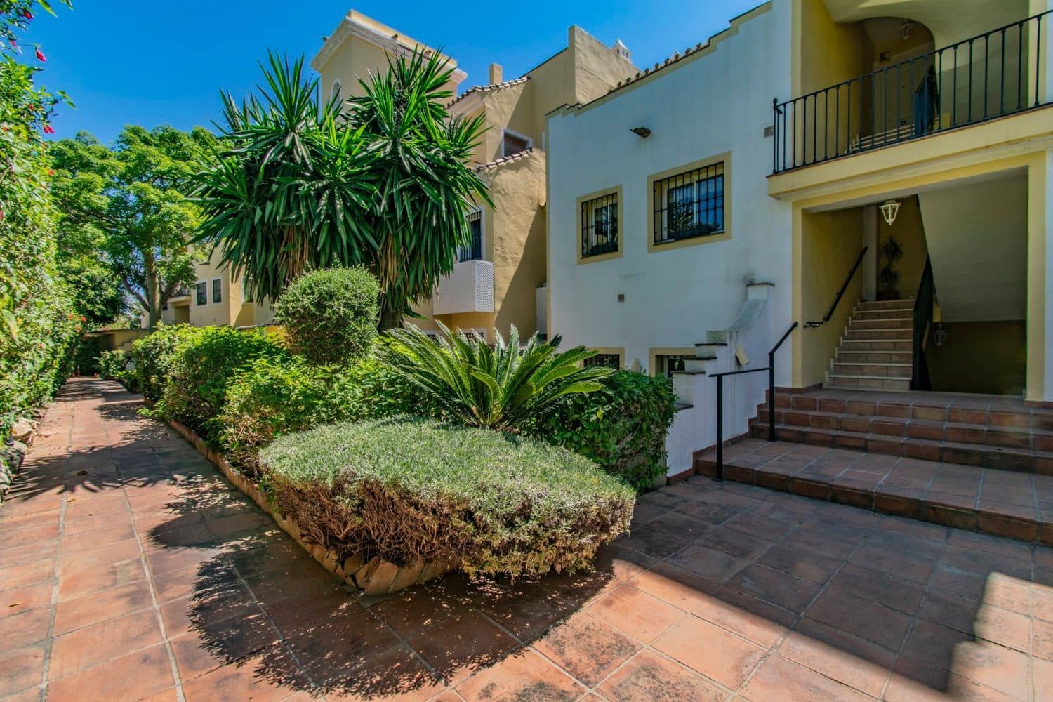 3 sypialnia Apartament na sprzedaż w San Pedro de Alcantara z basenem garażem - 550 000 € (Ref: 10080296)