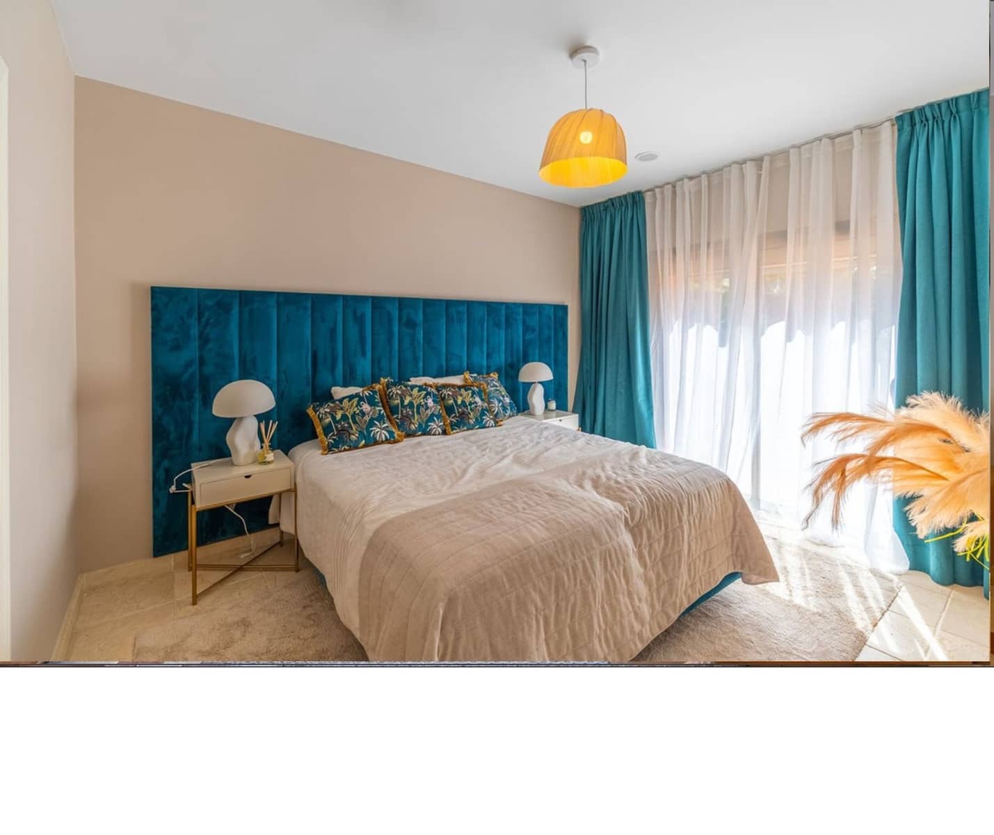 3 bedroom Apartment for sale in New Golden Mile with pool garage - € 650,000 (Ref: 10090101)