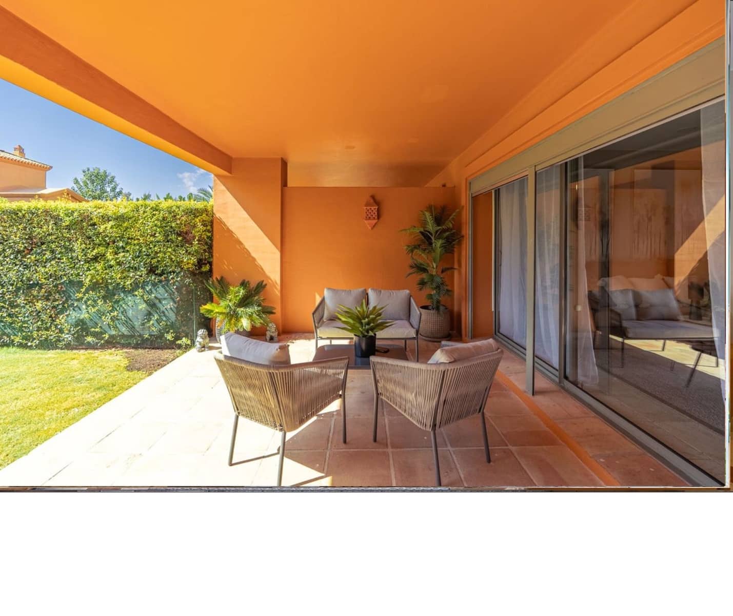 3 bedroom Apartment for sale in New Golden Mile with pool garage - € 650,000 (Ref: 10090101)