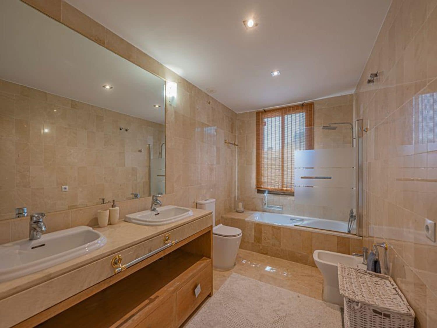2 quarto Apartamento para venda em La Mairena com piscina garagem - 470 000 € (Ref: 10110451)