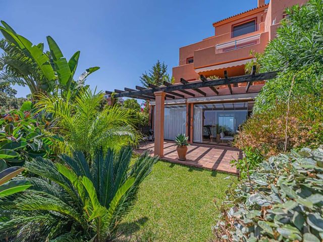 2 quarto Apartamento para venda em La Mairena, Ojen com piscina garagem - 470 000 € (Ref: 10110451)