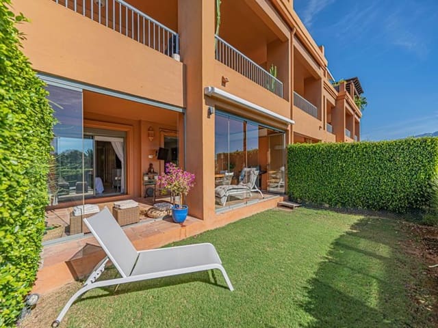 Apartamento de 2 habitaciones en El Paraíso, Benahavís en venta con piscina garaje - 529.000 € (Ref: 10110452)