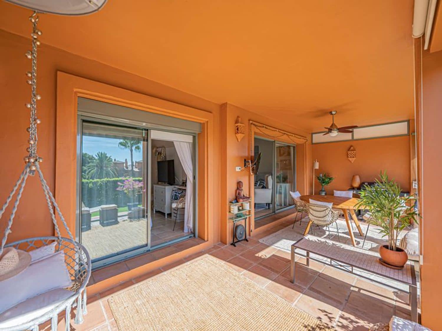 2 quarto Apartamento para venda em Benahavis com piscina garagem - 529 000 € (Ref: 10110452)
