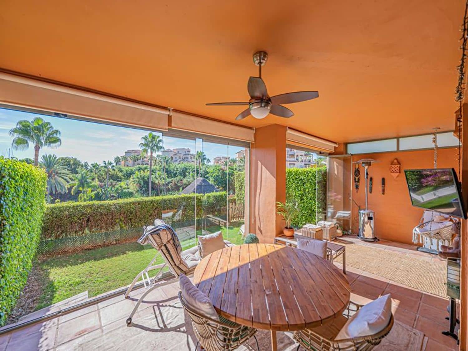 2 quarto Apartamento para venda em Benahavis com piscina garagem - 529 000 € (Ref: 10110452)