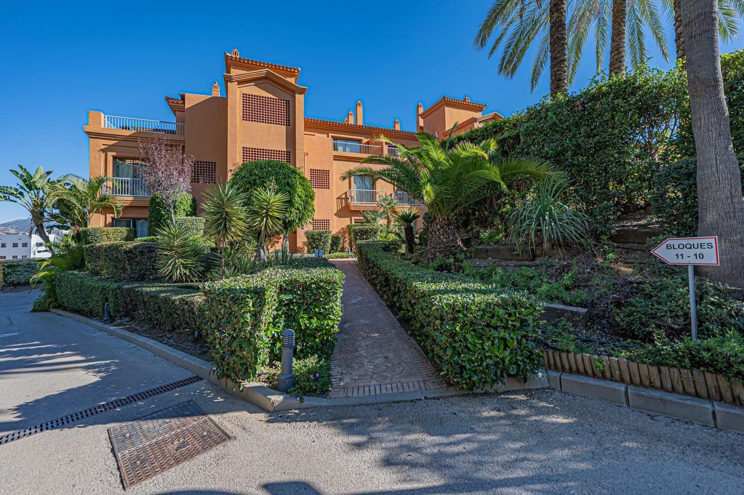 2 quarto Apartamento para venda em Benahavis com piscina garagem - 529 000 € (Ref: 10110452)