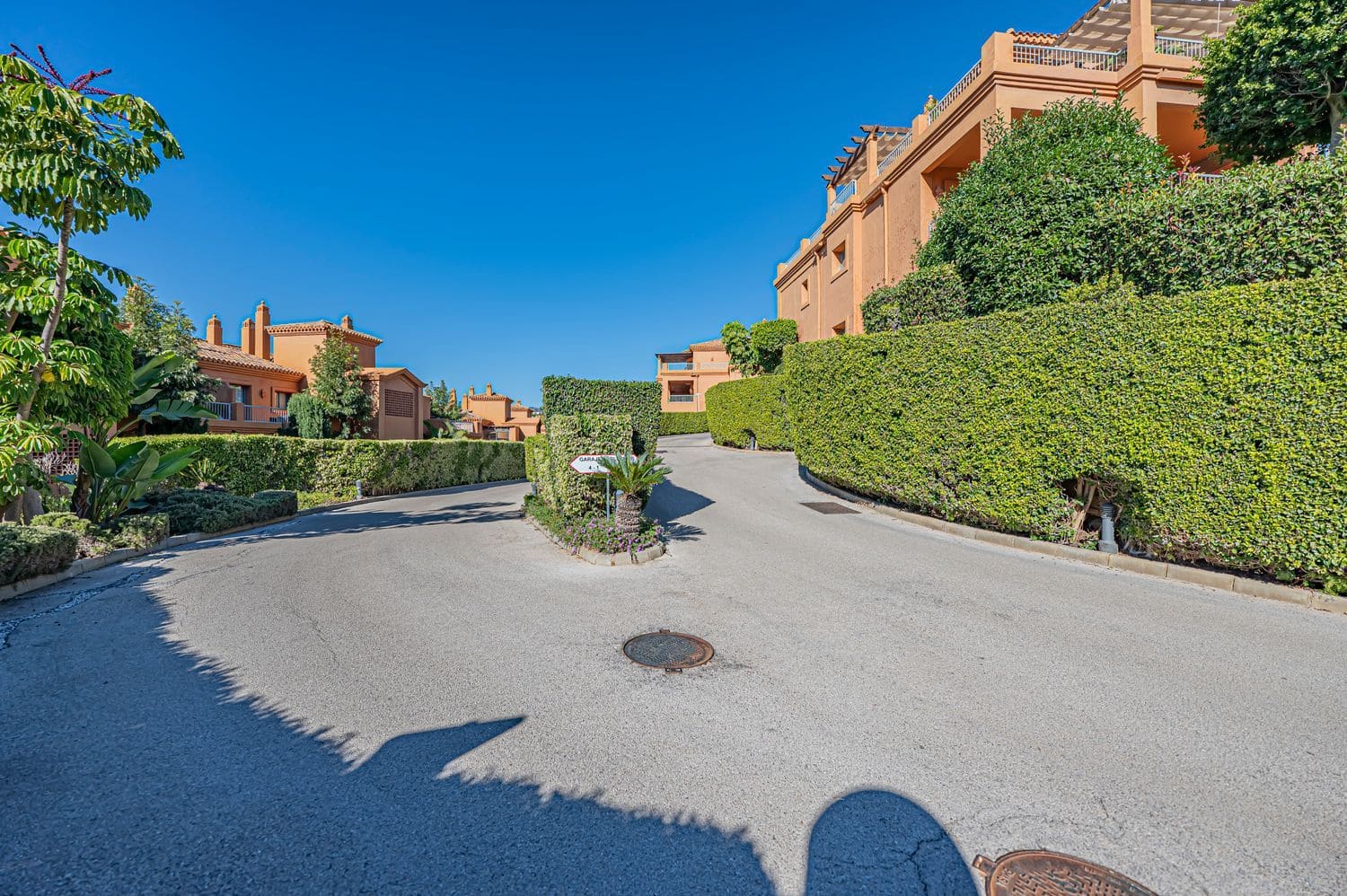 2 quarto Apartamento para venda em Benahavis com piscina garagem - 529 000 € (Ref: 10110452)