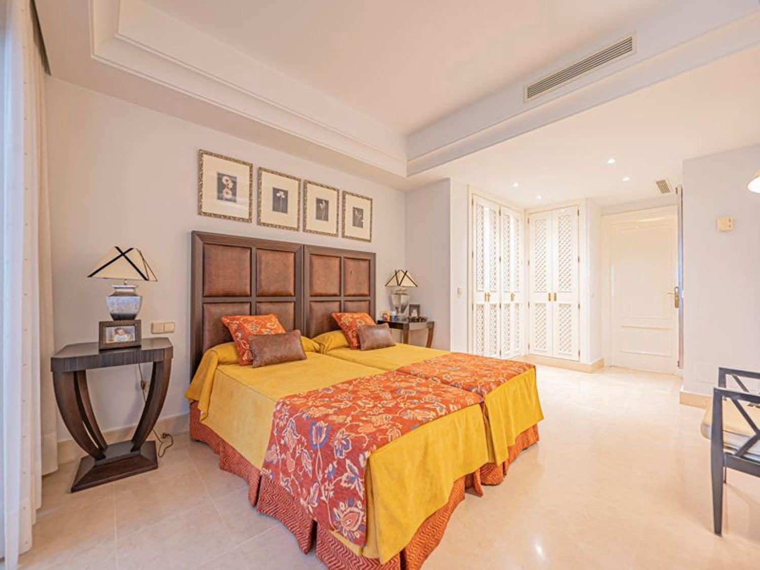 3 camera da letto Appartamento in vendita in Nueva Andalucia con piscina garage - 4.200.000 € (Rif: 10110453)