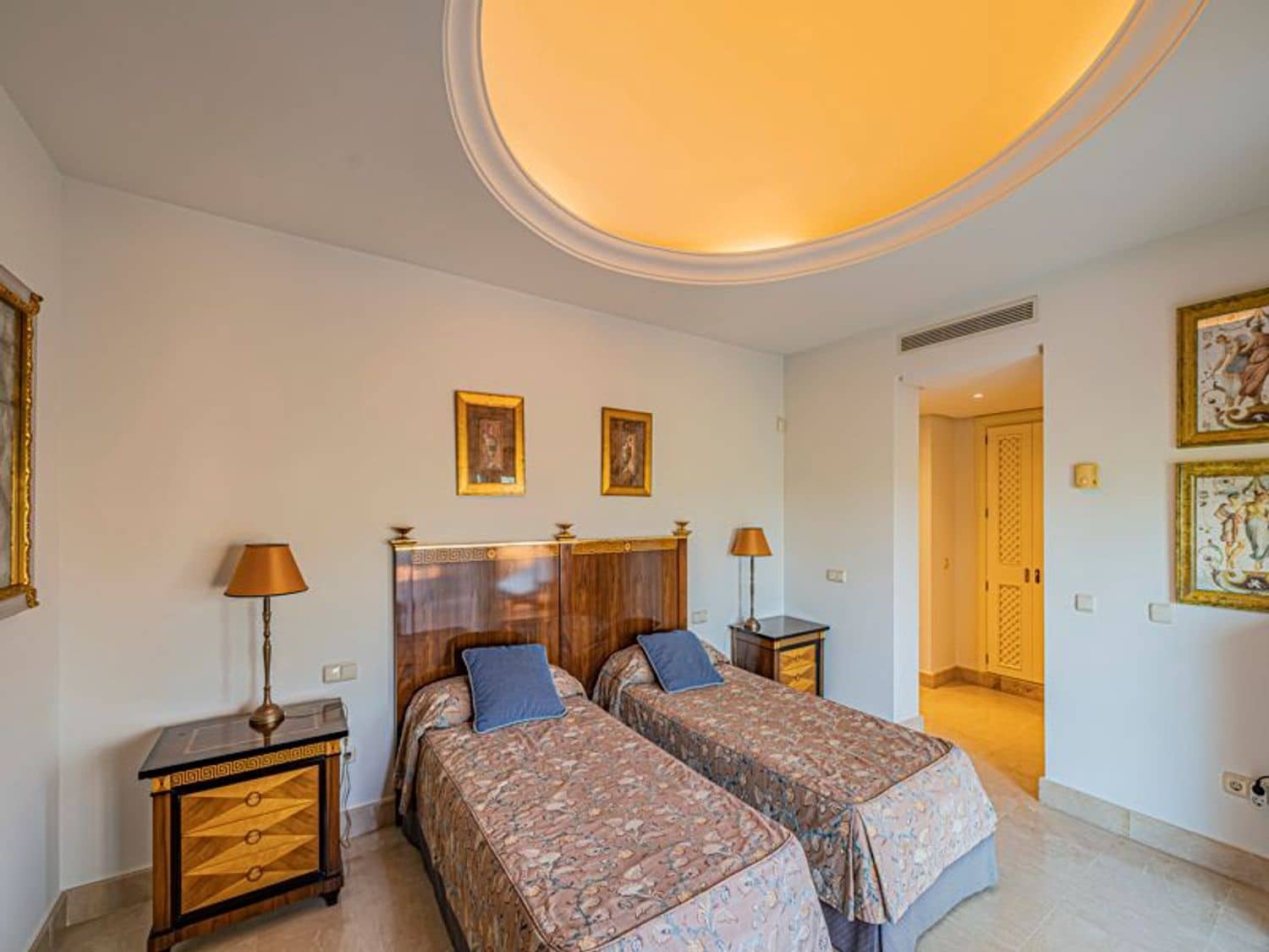 3 camera da letto Appartamento in vendita in Nueva Andalucia con piscina garage - 4.200.000 € (Rif: 10110453)