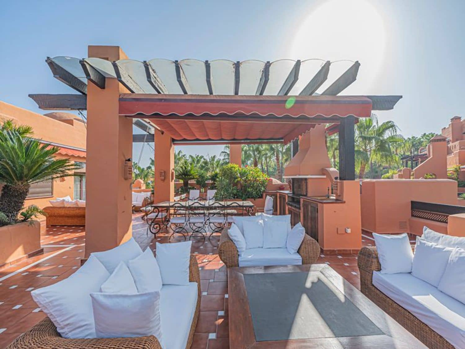 3 camera da letto Appartamento in vendita in Nueva Andalucia con piscina garage - 4.200.000 € (Rif: 10110453)