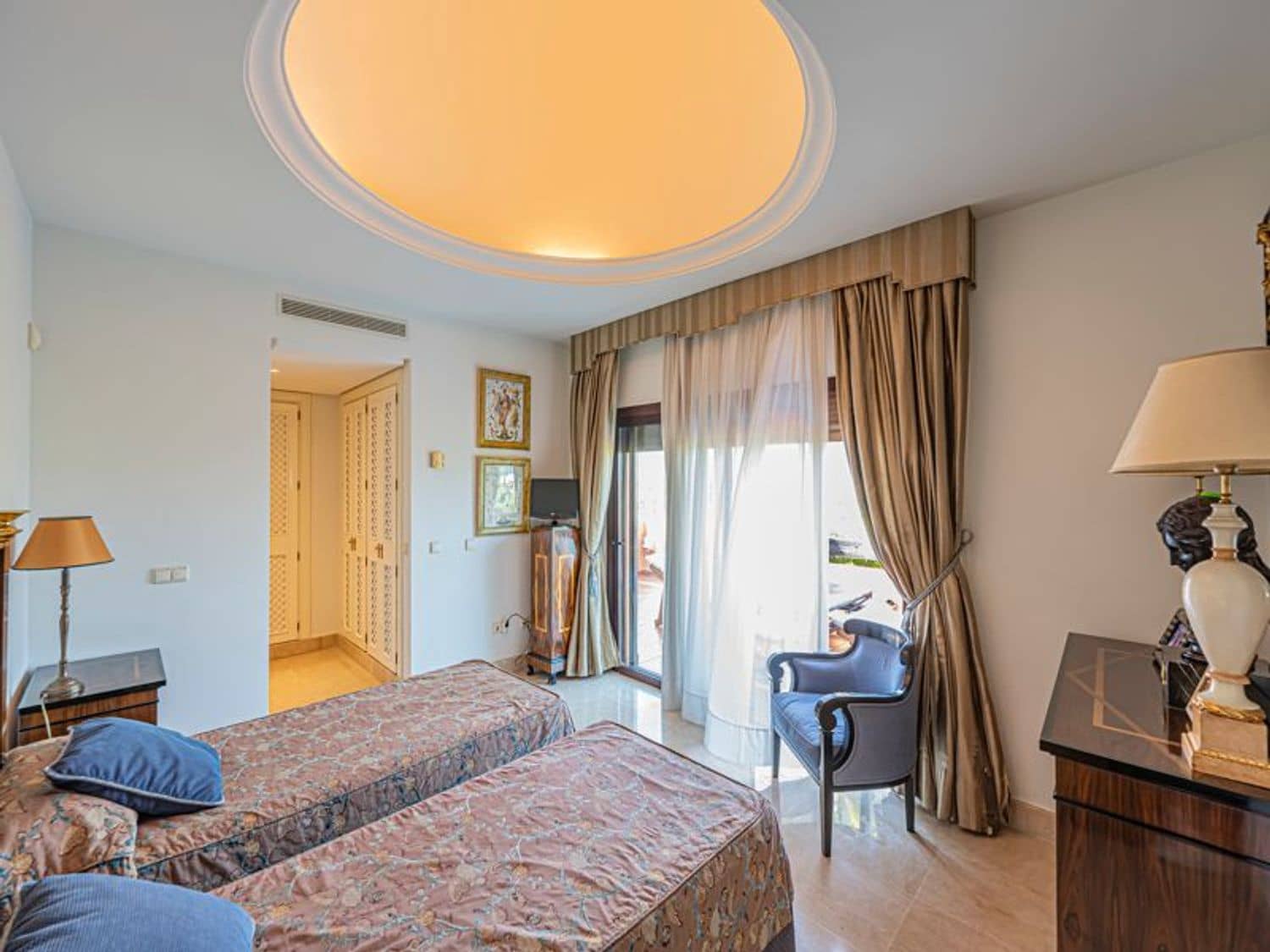 3 camera da letto Appartamento in vendita in Nueva Andalucia con piscina garage - 4.200.000 € (Rif: 10110453)