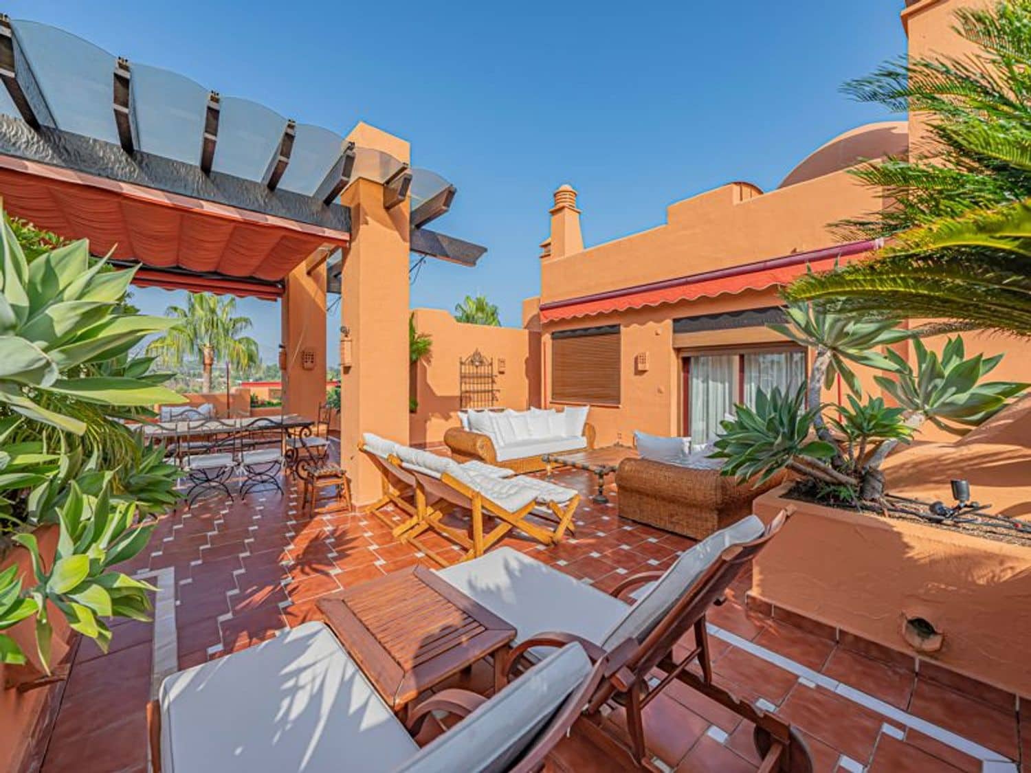3 camera da letto Appartamento in vendita in Nueva Andalucia con piscina garage - 4.200.000 € (Rif: 10110453)