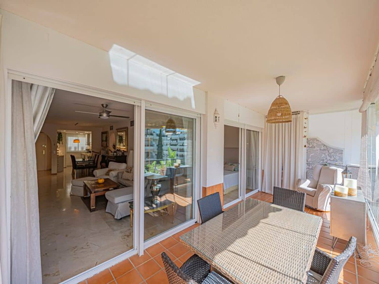2 soverom Leilighet til salgs i San Pedro de Alcantara med svømmebasseng garasje - € 420 000 (Ref: 10110454)