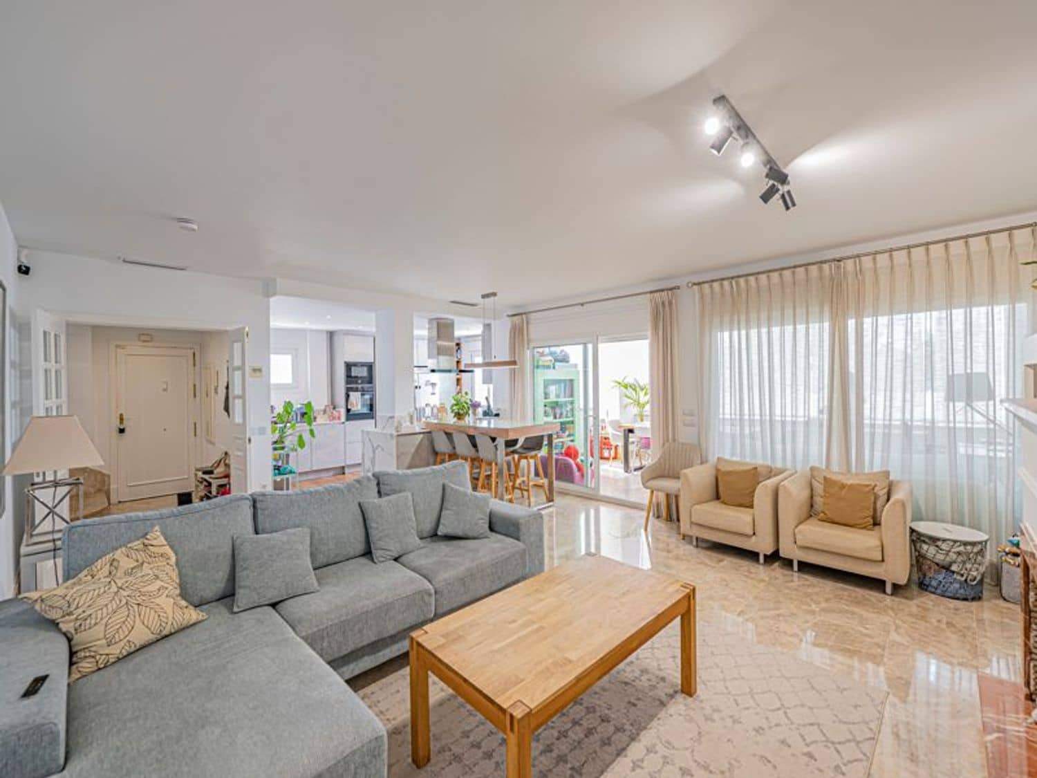 3 quarto Casa em Banda para venda em Marbella com piscina garagem - 890 000 € (Ref: 10110455)