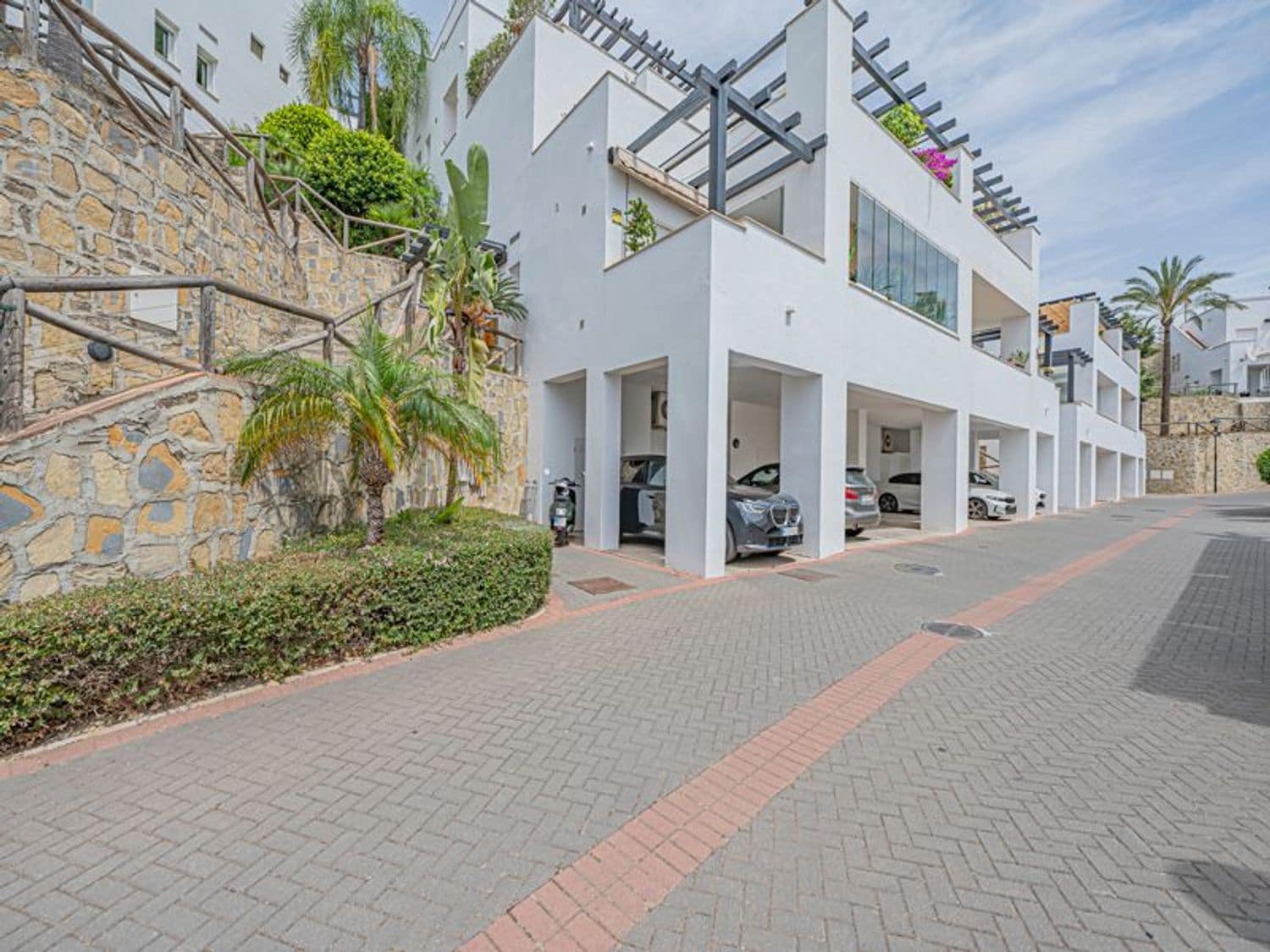 3 quarto Casa em Banda para venda em Marbella com piscina garagem - 890 000 € (Ref: 10110455)