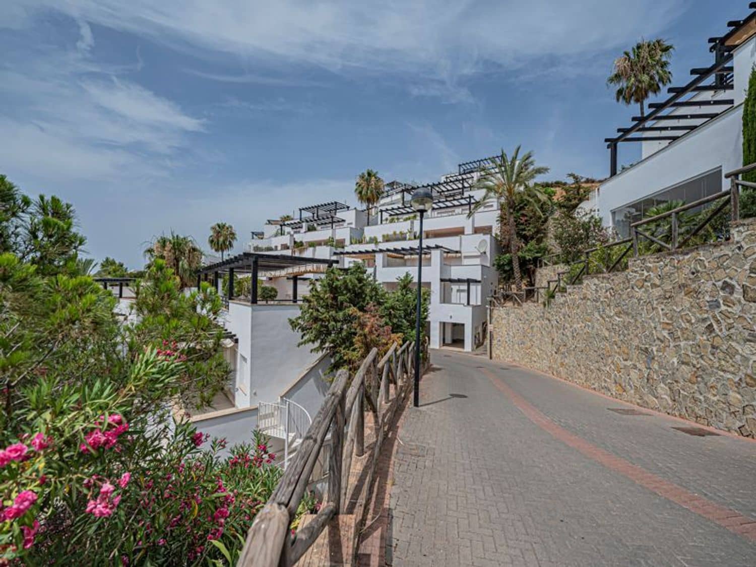 3 quarto Casa em Banda para venda em Marbella com piscina garagem - 890 000 € (Ref: 10110455)