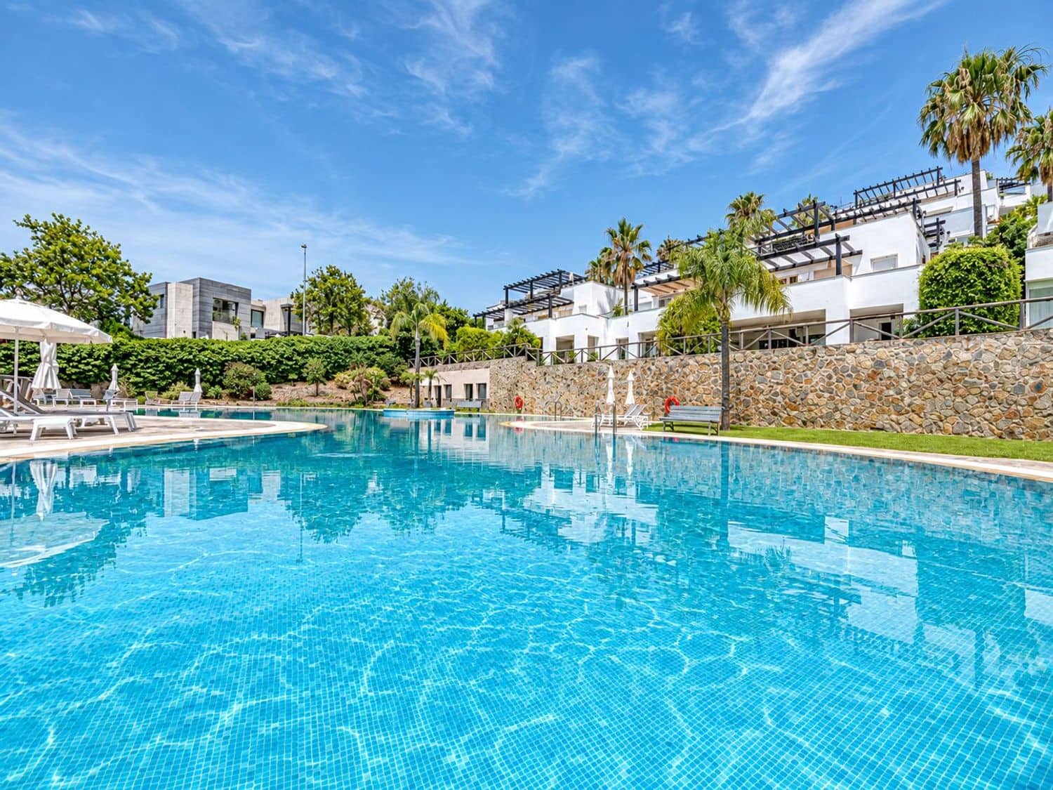 3 quarto Casa em Banda para venda em Marbella com piscina garagem - 890 000 € (Ref: 10110455)