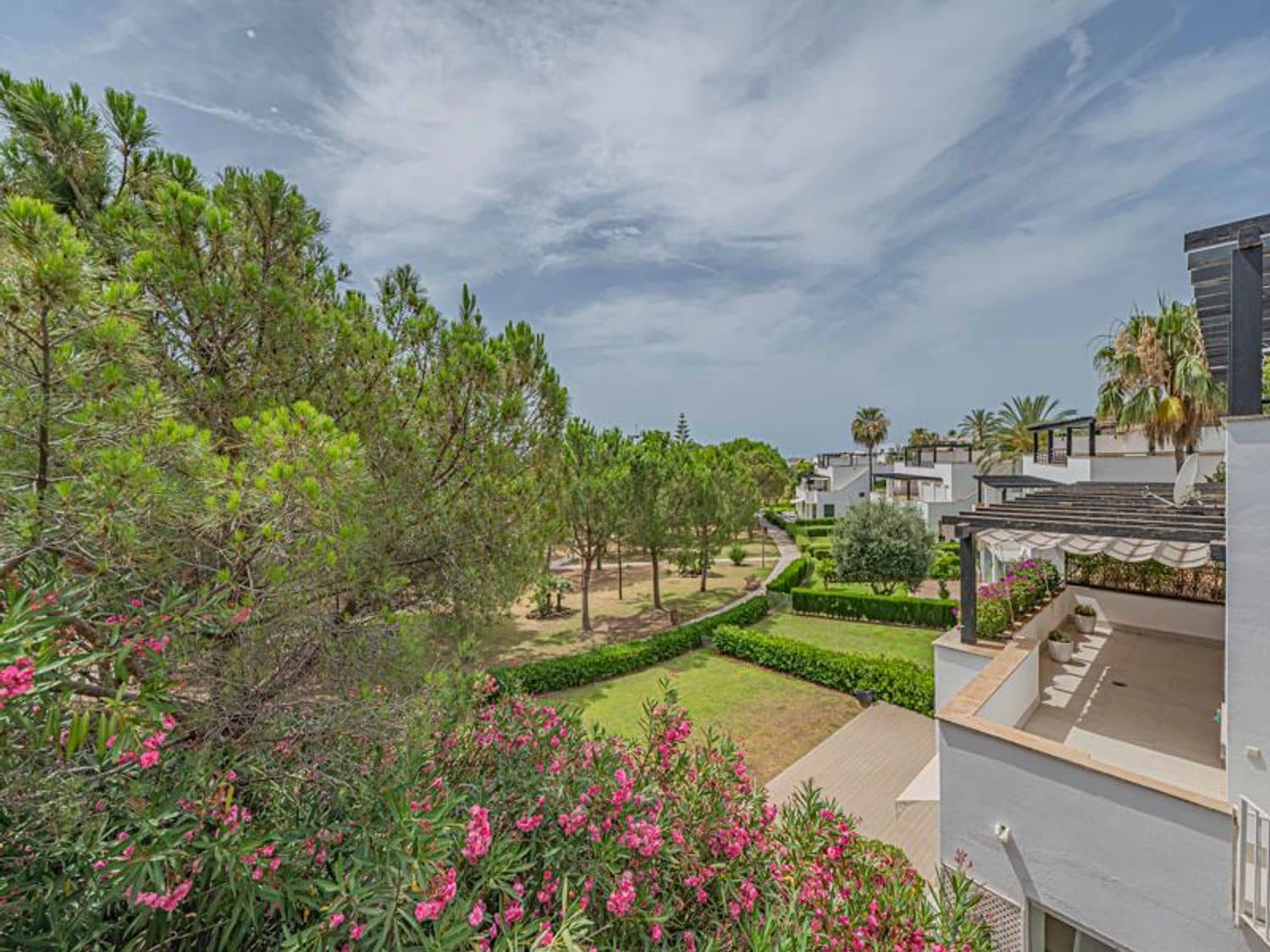 3 quarto Casa em Banda para venda em Marbella com piscina garagem - 890 000 € (Ref: 10110455)