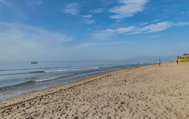 Apartamento para venda em Marbesa, Marbella com piscina garagem - 295 000 € (Ref: 10132343)