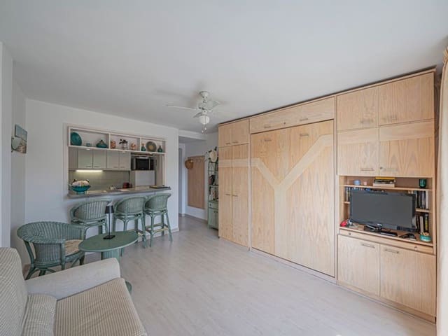 Apartamento para venda em Marbesa, Marbella com piscina garagem - 295 000 € (Ref: 10132343)