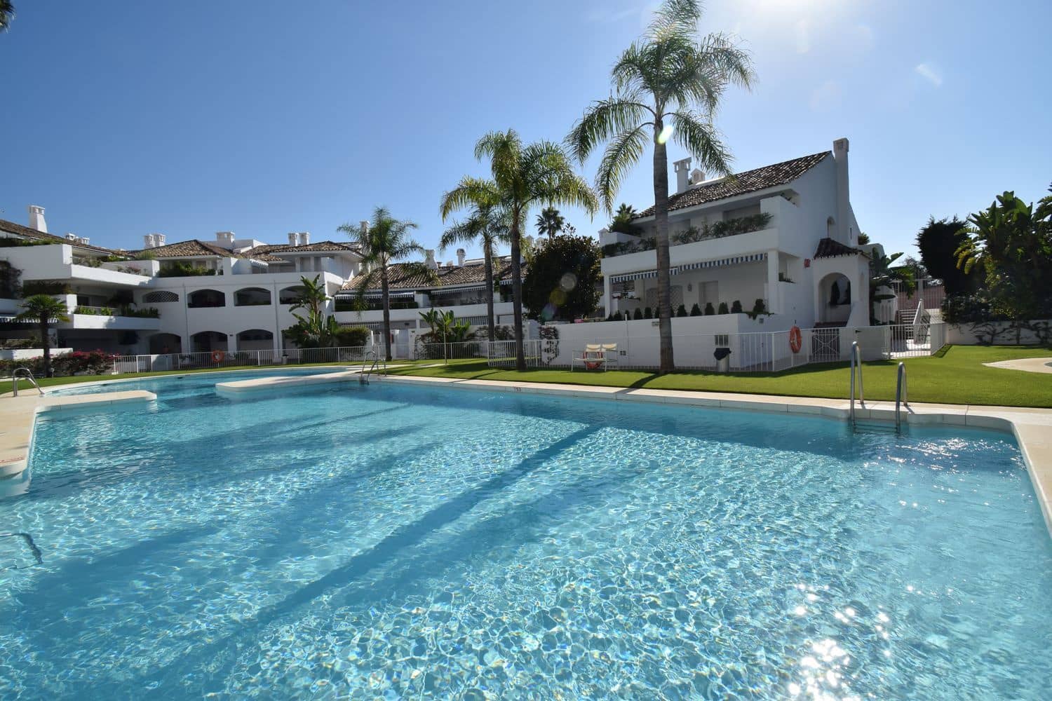 Apartamento de 4 habitaciones en Río Real en venta con piscina garaje - 1.290.000 € (Ref: 10132344)