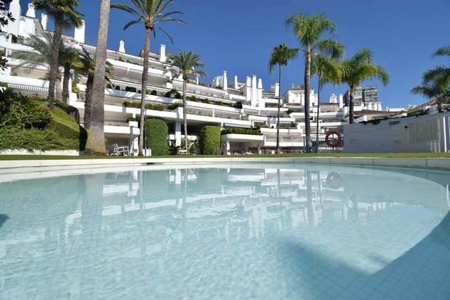Apartamento de 4 habitaciones en Río Real, Marbella en venta con piscina garaje - 1.290.000 € (Ref: 10132344)