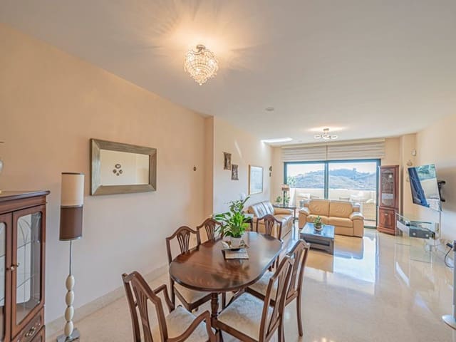 3 sypialnia Apartament na sprzedaż w Los Arqueros - Puerto del Almendro, Benahavís z basenem garażem - 899 000 € (Ref: 10132345)