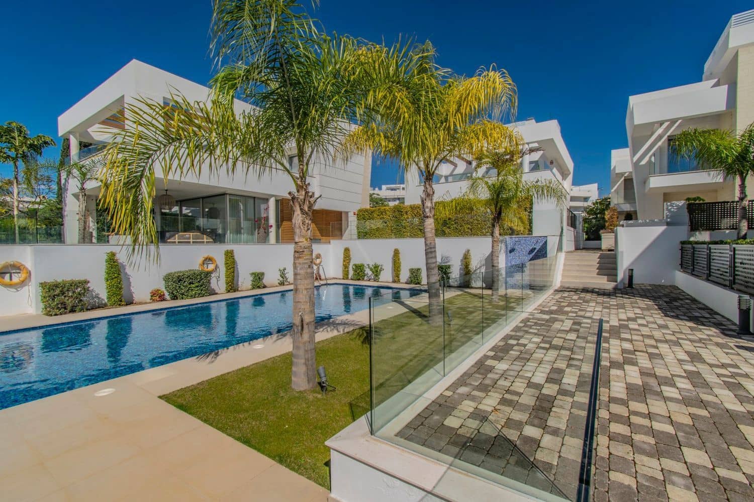 4 quarto Moradia para venda em San Pedro de Alcantara com piscina garagem - 2 700 000 € (Ref: 10132348)