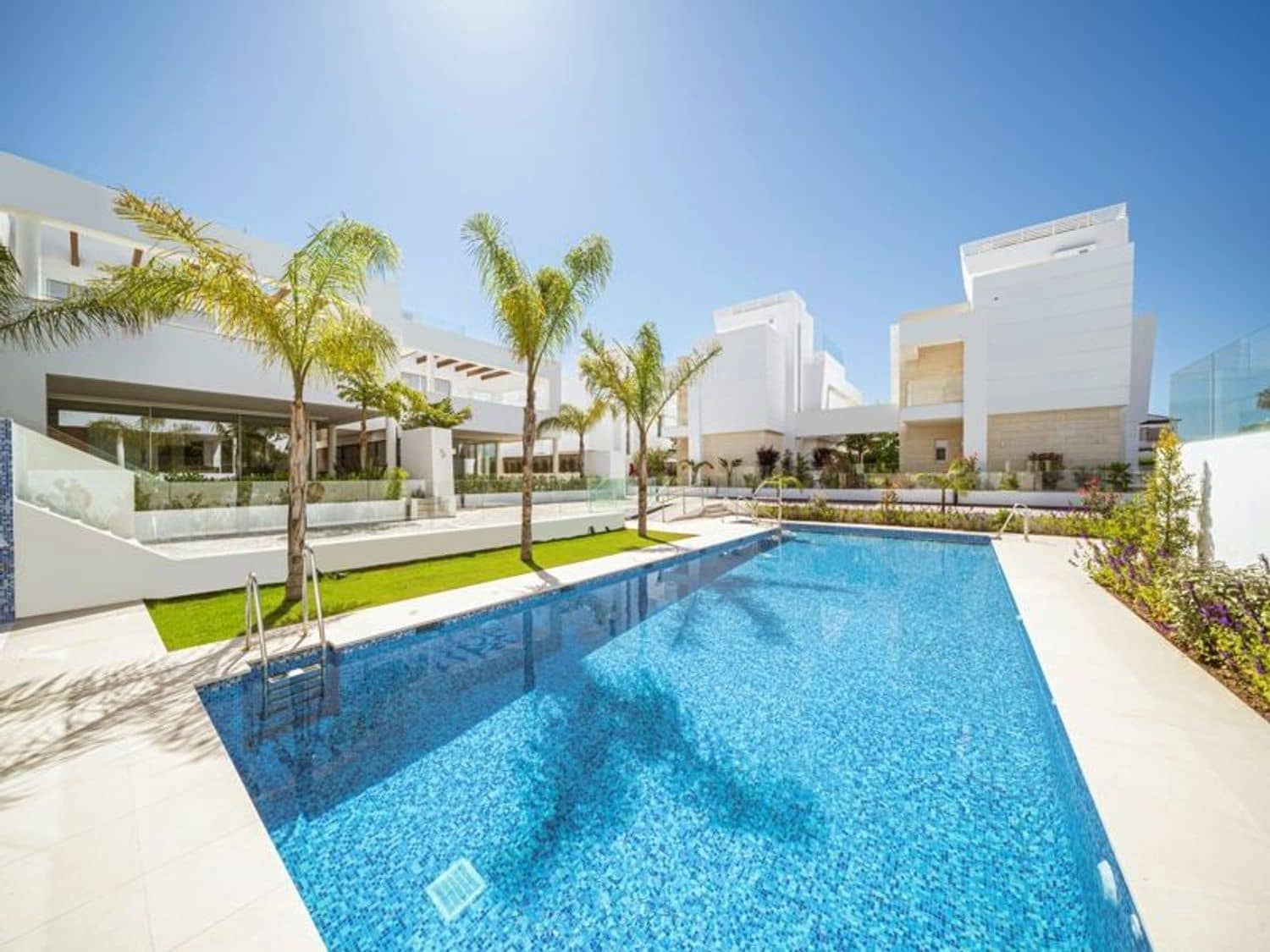 4 quarto Moradia para venda em San Pedro de Alcantara com piscina garagem - 2 700 000 € (Ref: 10132348)