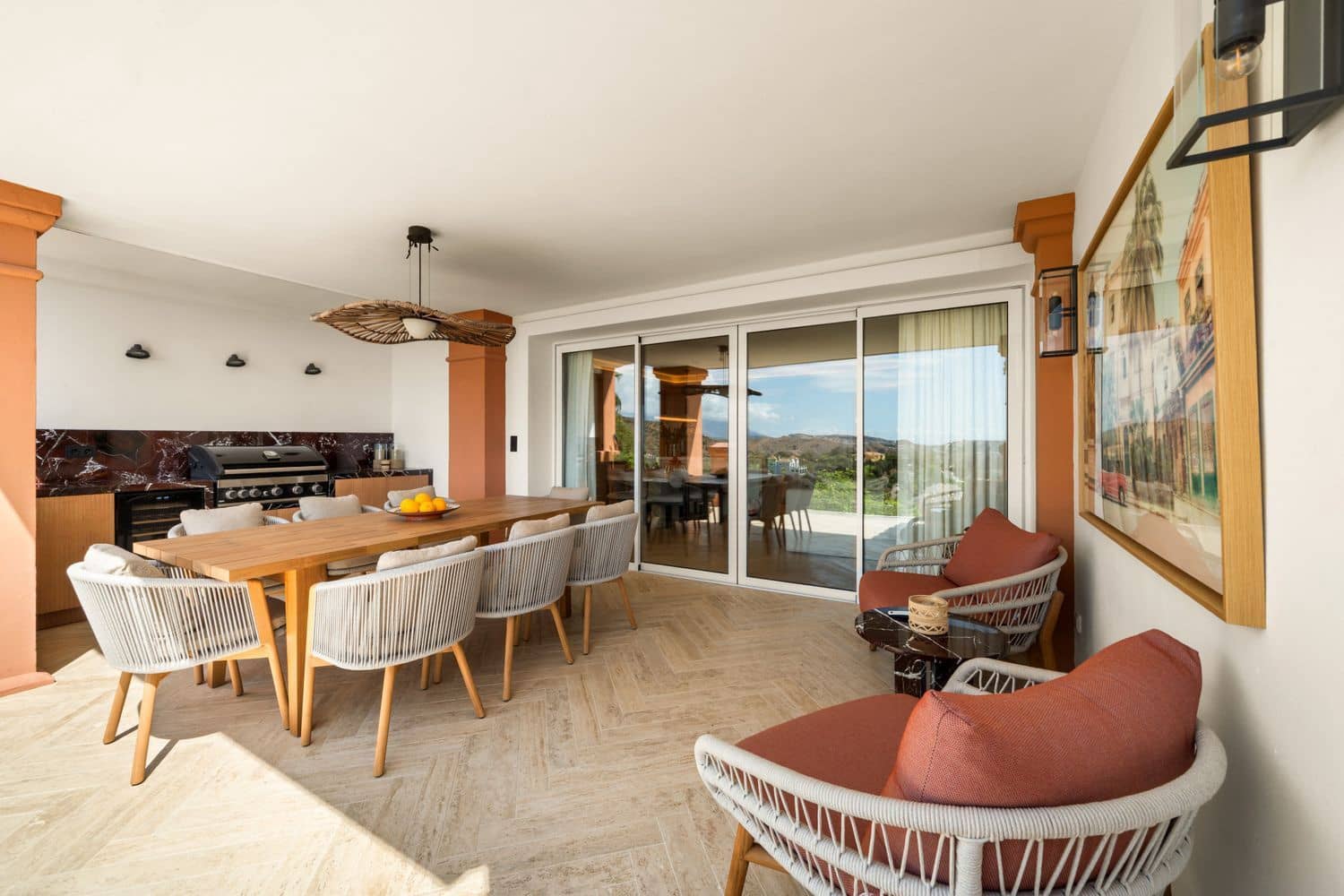 4 bedroom Apartment for sale in La Quinta with pool garage - € 1,595,000 (Ref: 10162116)