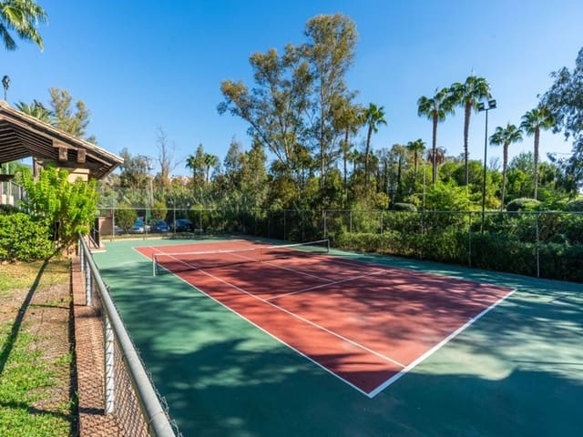 3 soverom Leilighet til salgs i Atalaya-Isdabe, Estepona med svømmebasseng garasje - € 699 000 (Ref: 10162117)
