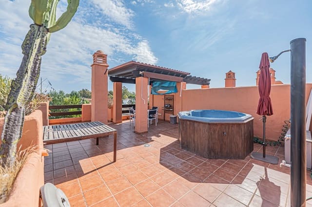 2 soverom Leilighet til salgs i Zona de Punta Plata, Estepona med svømmebasseng garasje - € 730 000 (Ref: 10162118)
