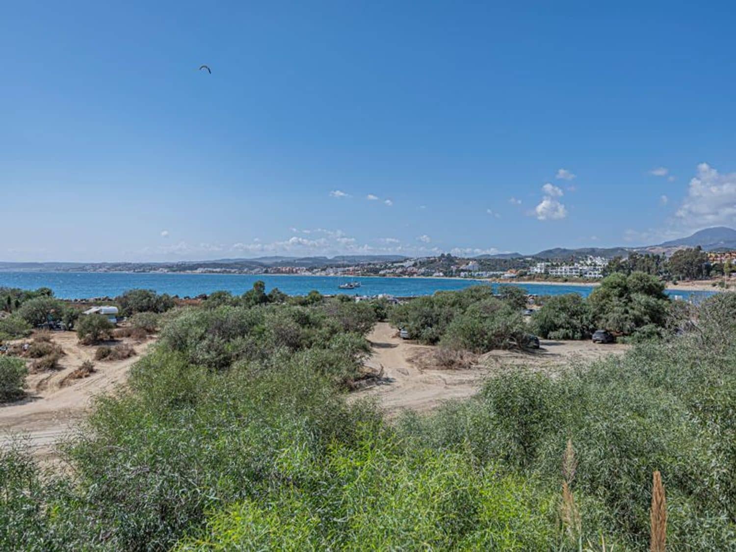 2 quarto Apartamento para venda em Estepona com piscina garagem - 379 000 € (Ref: 10162119)
