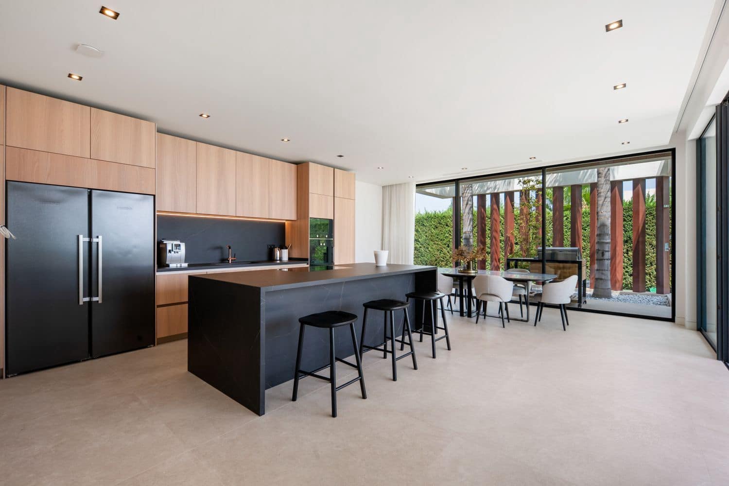 5 bedroom Villa for sale in Los Flamingos with pool garage - € 4,200,000 (Ref: 10162120)