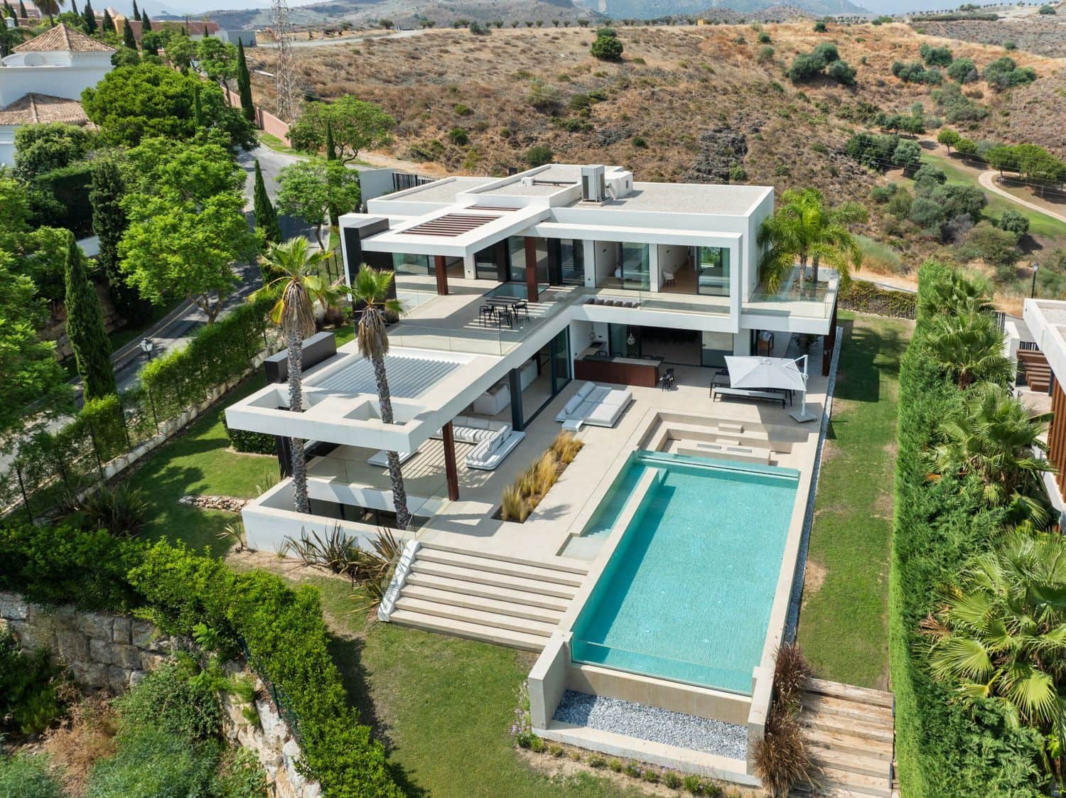 5 bedroom Villa for sale in Los Flamingos with pool garage - € 4,200,000 (Ref: 10162120)