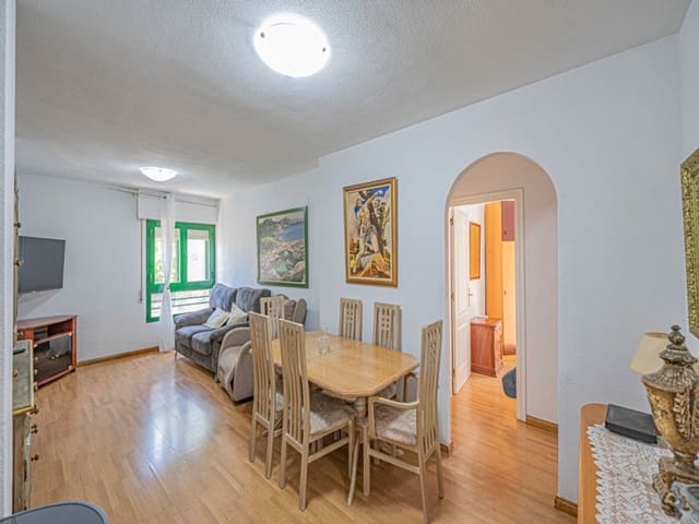 3 slaapkamer Appartement te koop in Los Jardines de Marbella - La Ermita, Marbella met garage - € 345.000 (Ref: 10162561)