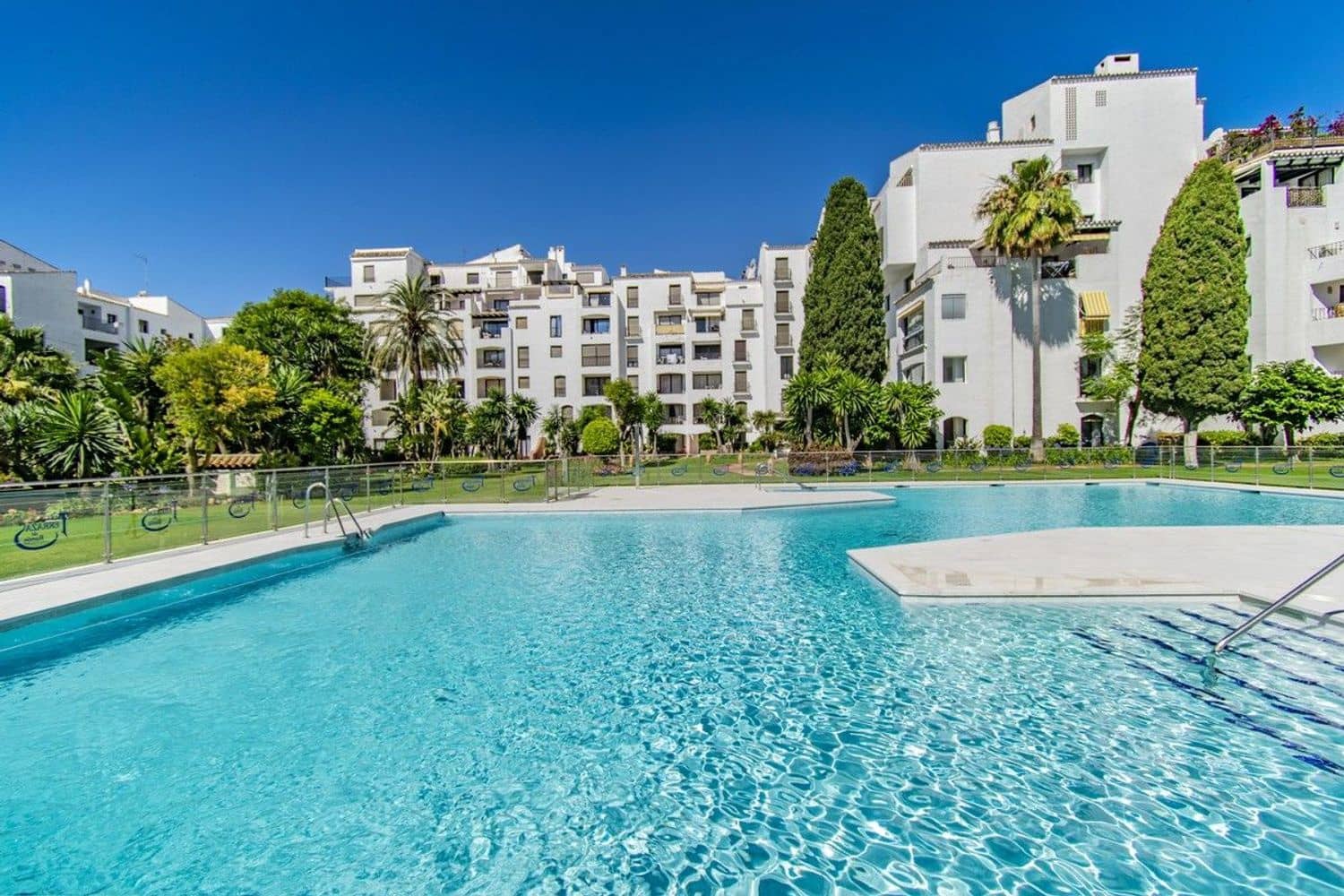 3 camera da letto Appartamento in vendita in Puerto Banus con piscina garage - 1.098.000 € (Rif: 10162562)