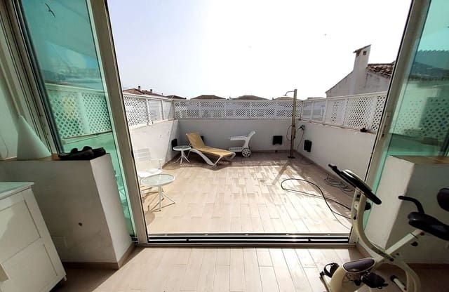 Apartamento de 3 habitaciones en Puerto Banus, Marbella en venta con piscina garaje - 1.098.000 € (Ref: 10162562)