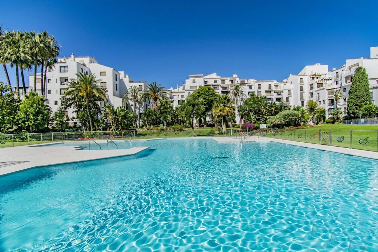 3 camera da letto Appartamento in vendita in Puerto Banus con piscina garage - 1.098.000 € (Rif: 10162562)
