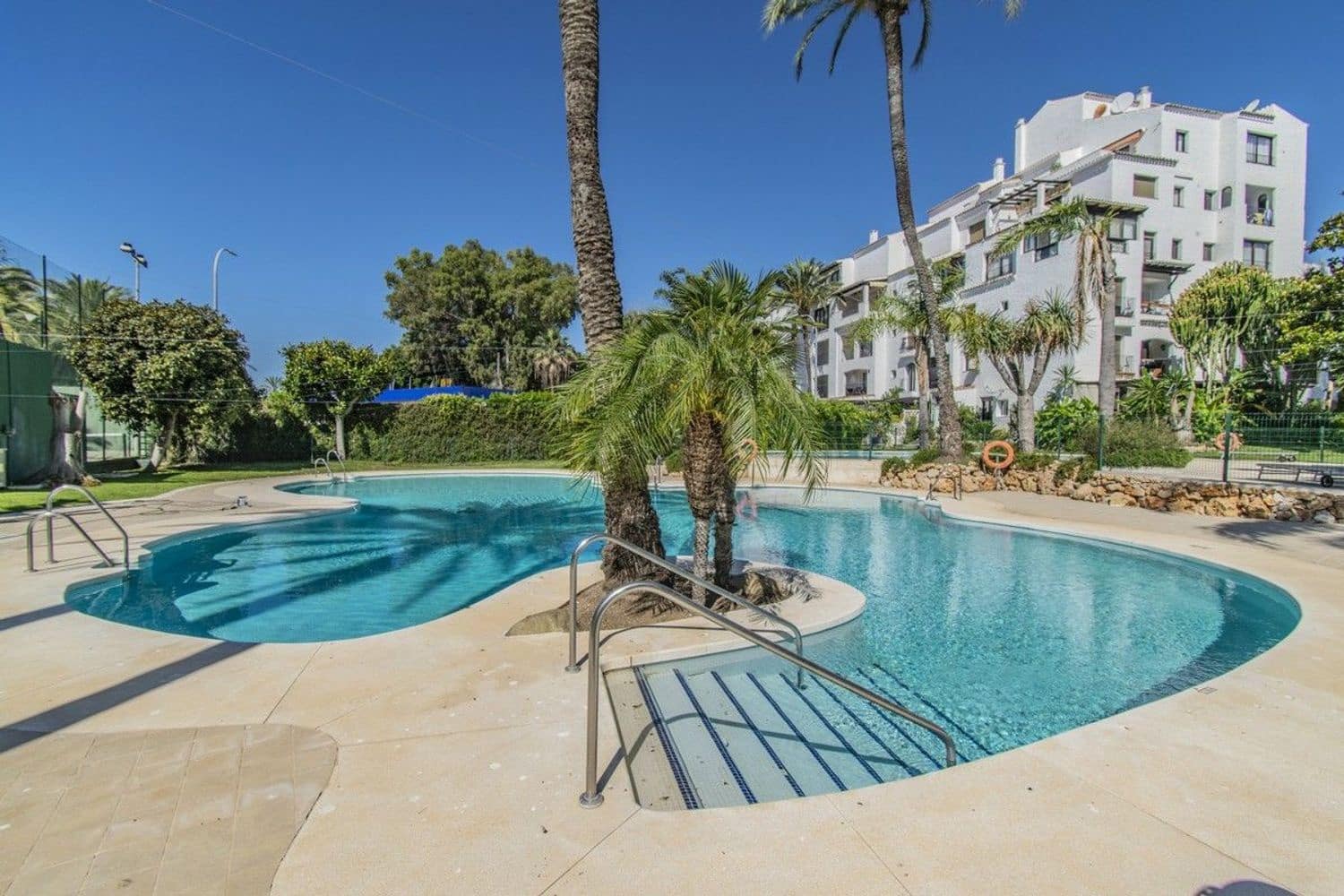 3 camera da letto Appartamento in vendita in Puerto Banus con piscina garage - 1.098.000 € (Rif: 10162562)