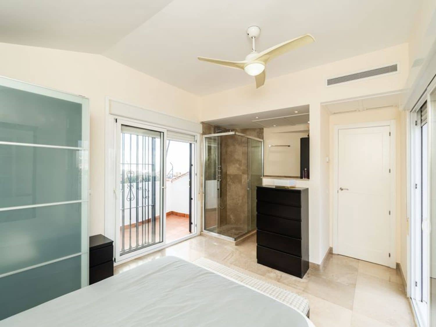 4 chambre Appartement de Plage à vendre à Marbella avec piscine garage - 865 000 € (Ref: 10162564)