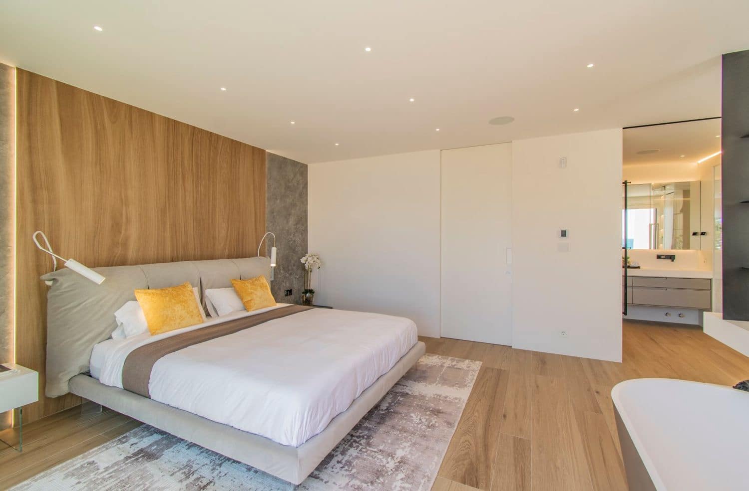 4 sypialnia Dom na sprzedaż w Marbella z basenem garażem - 5 460 000 € (Ref: 8204975)