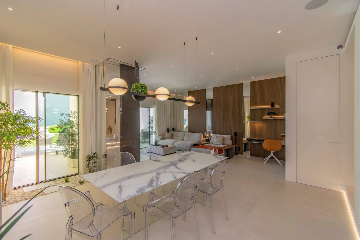 4 sypialnia Dom na sprzedaż w Marbella z basenem garażem - 5 460 000 € (Ref: 8204975)