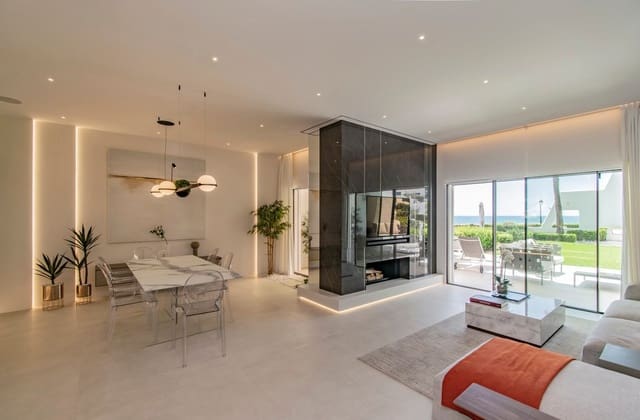 4 sypialnia Dom na sprzedaż w Lomas De Marbella, Marbella z basenem garażem - 5 460 000 € (Ref: 8204975)