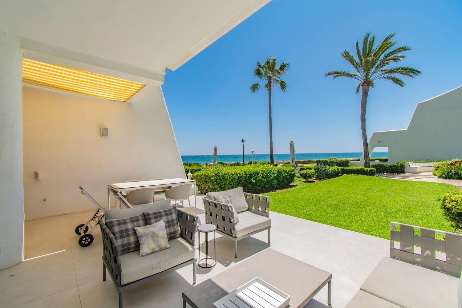 4 sypialnia Dom na sprzedaż w Marbella z basenem garażem - 5 460 000 € (Ref: 8204975)
