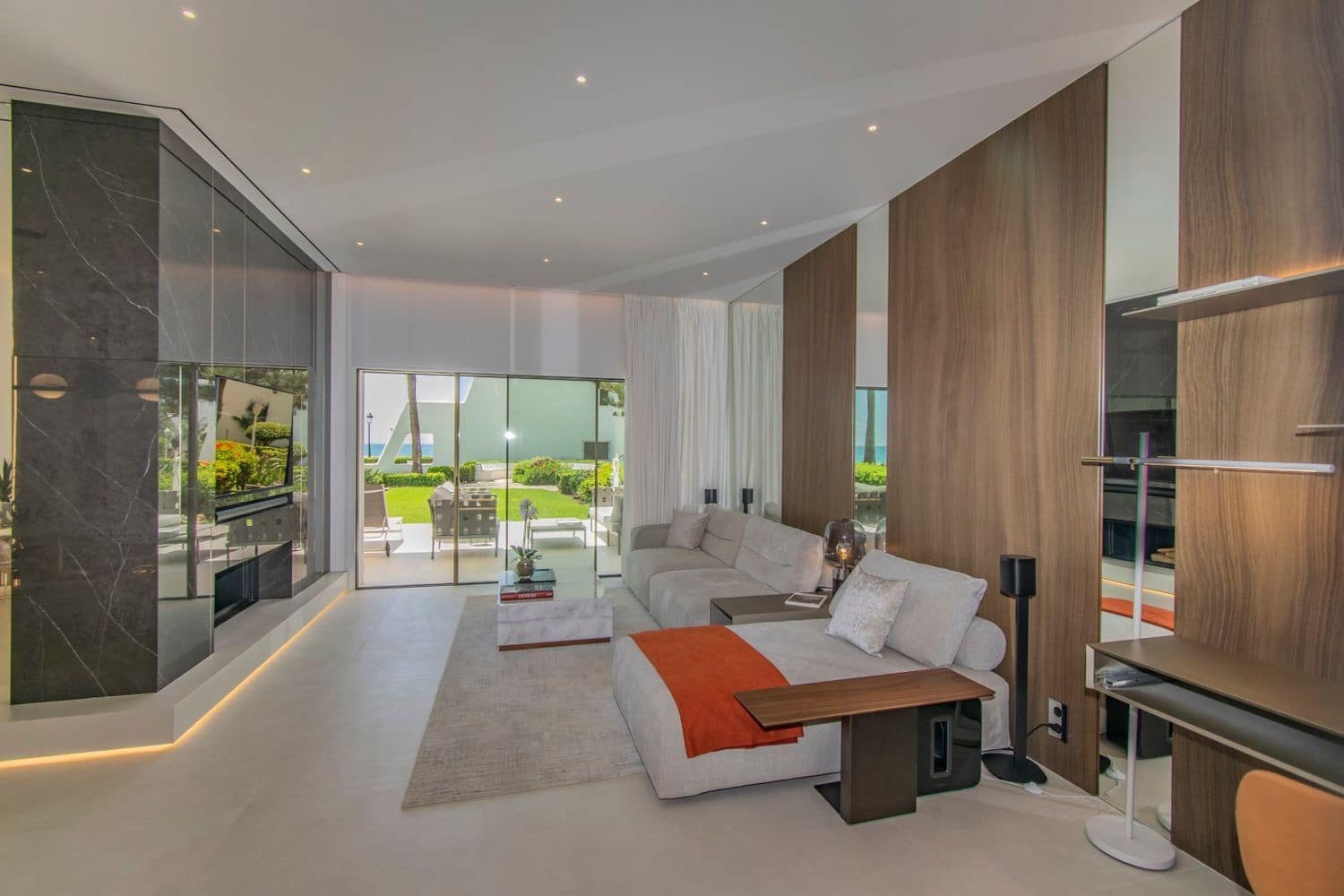 4 sypialnia Dom na sprzedaż w Marbella z basenem garażem - 5 460 000 € (Ref: 8204975)