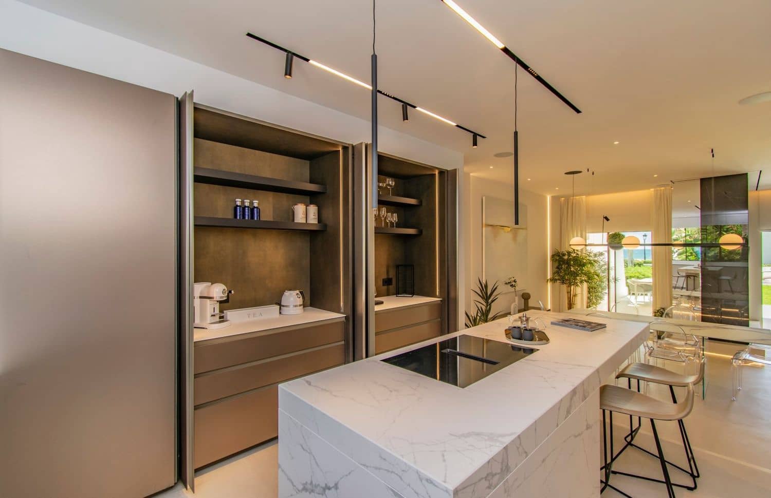 4 sypialnia Dom na sprzedaż w Marbella z basenem garażem - 5 460 000 € (Ref: 8204975)