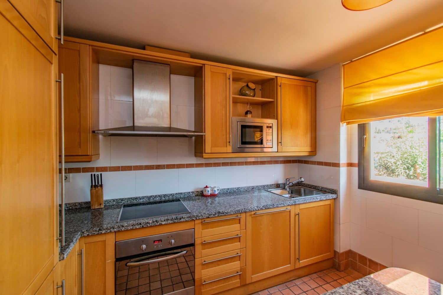 3 bedroom Apartment for sale in New Golden Mile with pool garage - € 580,000 (Ref: 8205038)