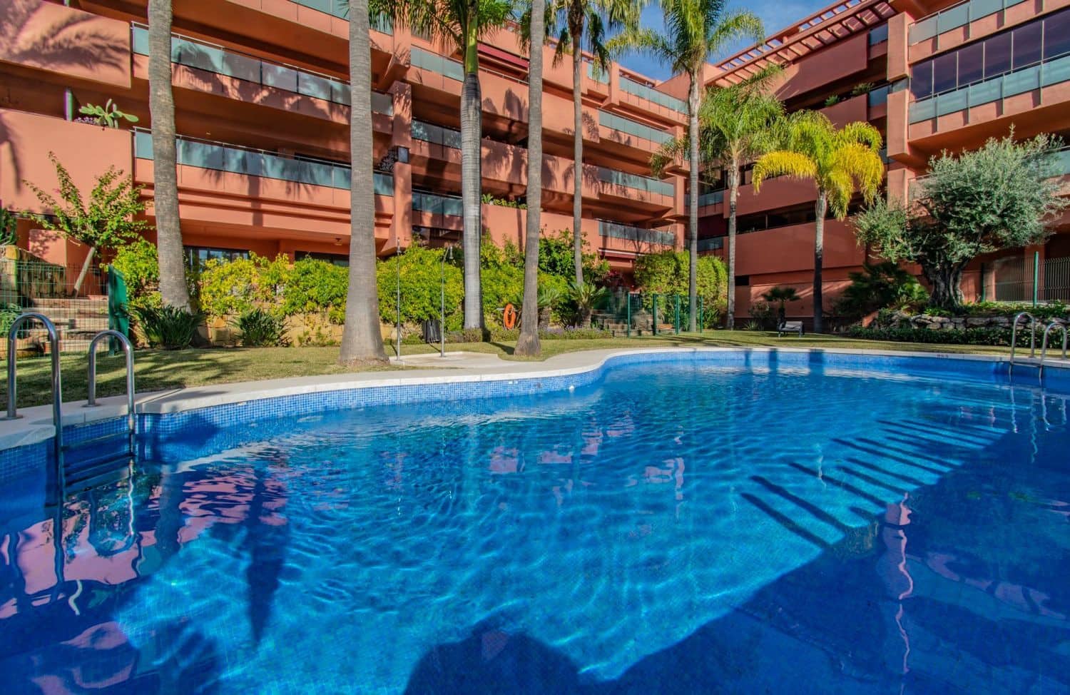 3 bedroom Apartment for sale in New Golden Mile with pool garage - € 580,000 (Ref: 8205038)