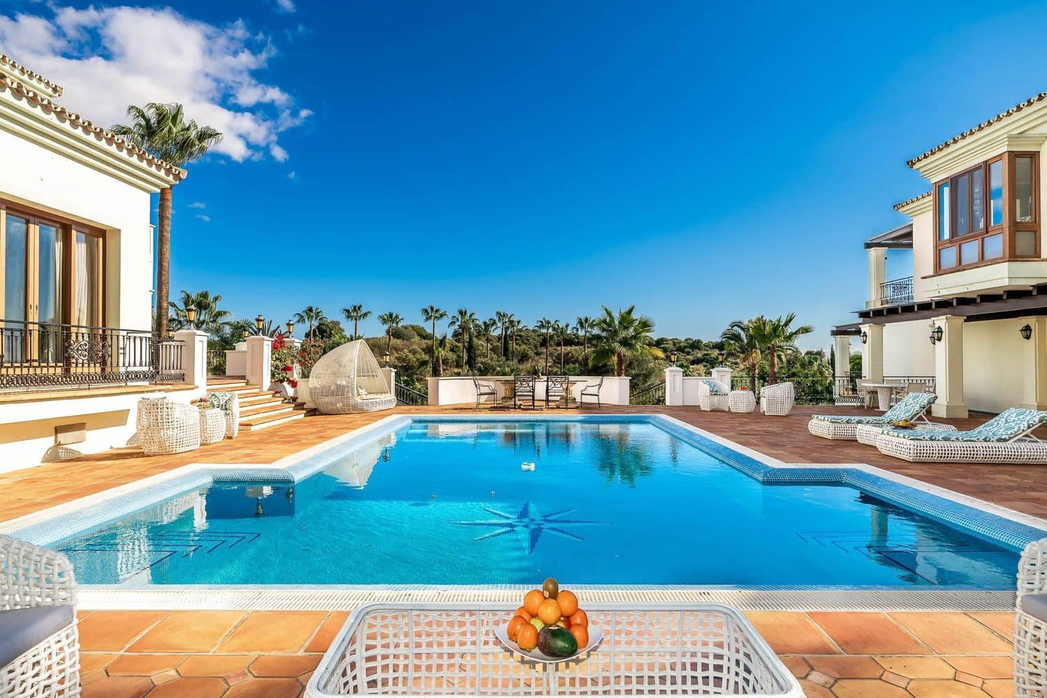 16 bedroom Villa for sale in New Golden Mile with pool garage - € 13,950,000 (Ref: 8205072)
