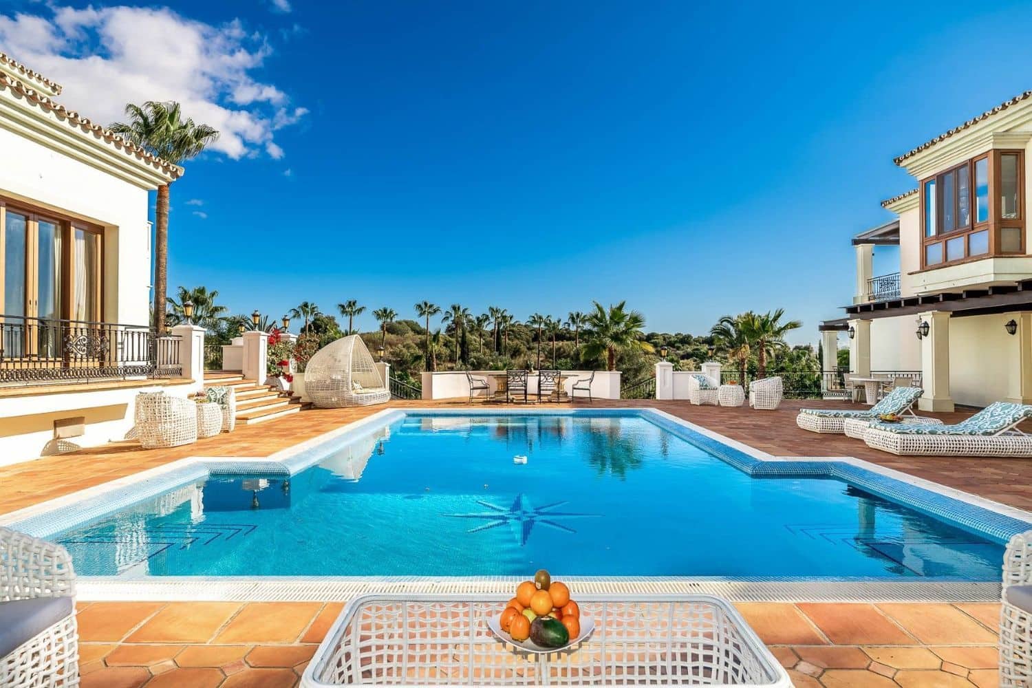 16 bedroom Villa for sale in New Golden Mile with pool garage - € 13,950,000 (Ref: 8205072)